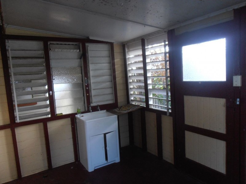 73 Marshall Street, Machans Beach QLD 4878