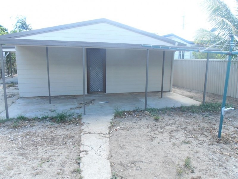 73 Marshall Street, Machans Beach QLD 4878