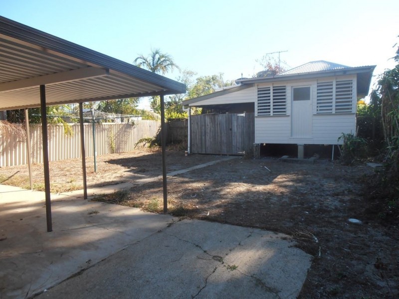 73 Marshall Street, Machans Beach QLD 4878