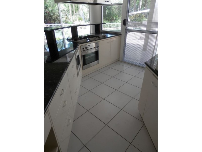 4/2 Deauville Close, Yorkeys Knob QLD 4878