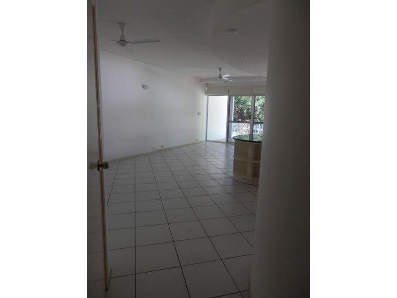 4/2 Deauville Close, Yorkeys Knob QLD 4878