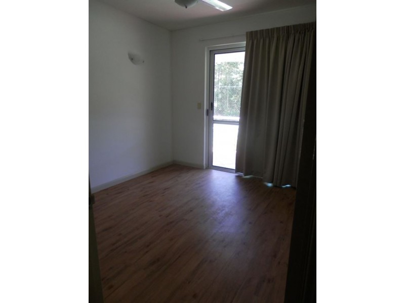 4/2 Deauville Close, Yorkeys Knob QLD 4878