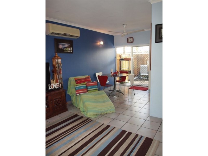 2/70 Cunningham Street, Yorkeys Knob QLD 4878