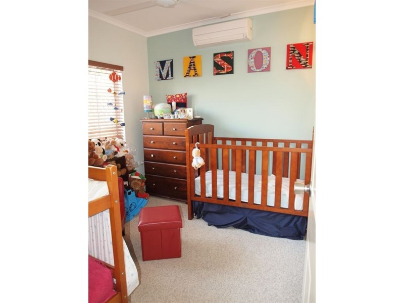 2/70 Cunningham Street, Yorkeys Knob QLD 4878