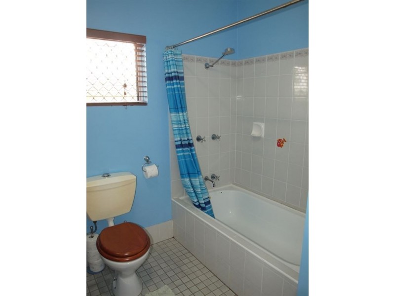 2/70 Cunningham Street, Yorkeys Knob QLD 4878