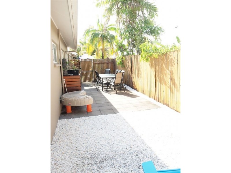 2/70 Cunningham Street, Yorkeys Knob QLD 4878