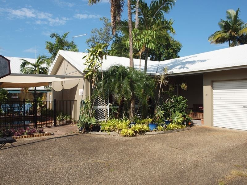 2/70 Cunningham Street, Yorkeys Knob QLD 4878