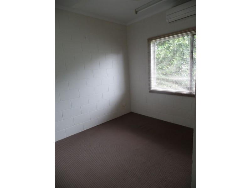 8/16 Robert Road, Bentley Park QLD 4869