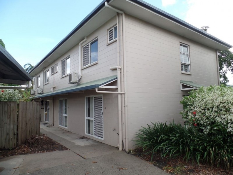 8/16 Robert Road, Bentley Park QLD 4869