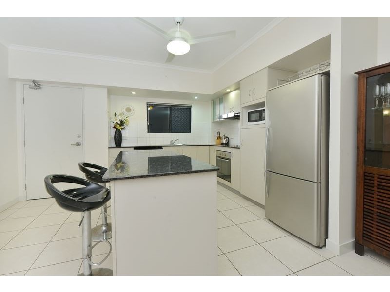 2/32 Best Street, Yorkeys Knob QLD 4878