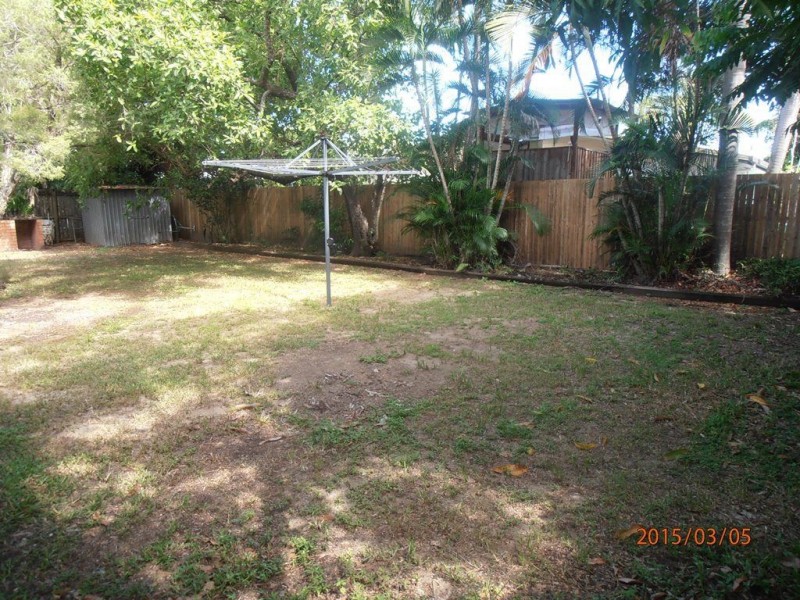 5 Guava Street, Holloways Beach QLD 4878