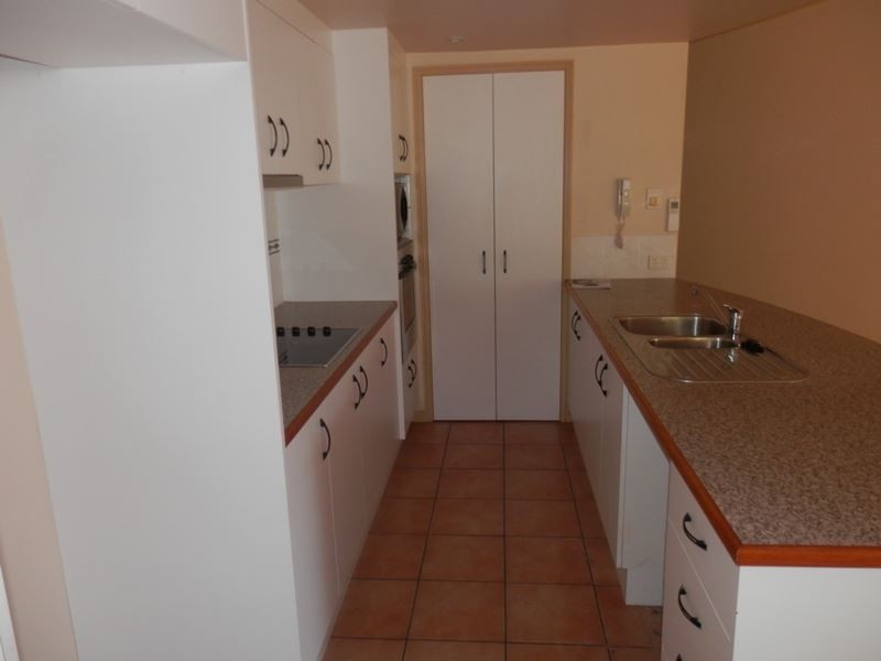 1/77 Sims Esplanade, Yorkeys Knob QLD 4878