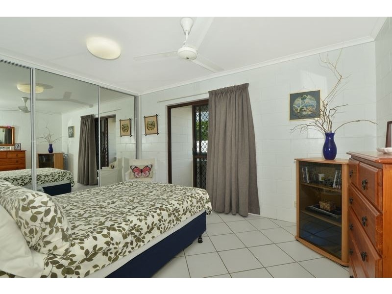 10/22-24 Rutherford Street, Yorkeys Knob QLD 4878
