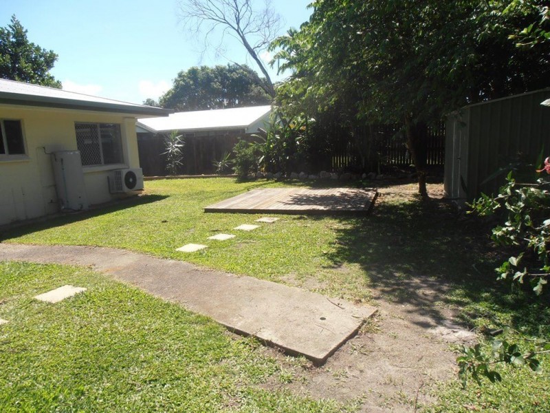 9 Avocado Close, Manoora QLD 4870