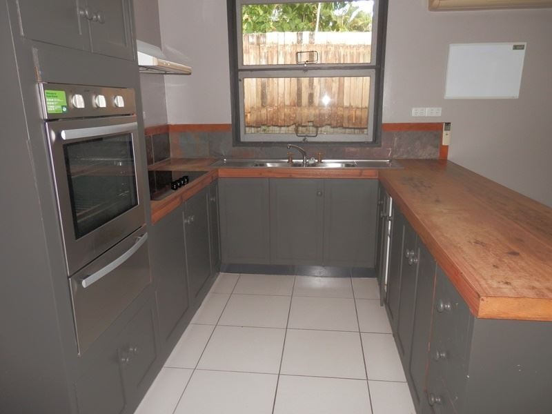 22 Best Street, Yorkeys Knob QLD 4878