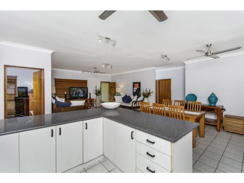 78 Wistaria Street, Holloways Beach QLD 4878