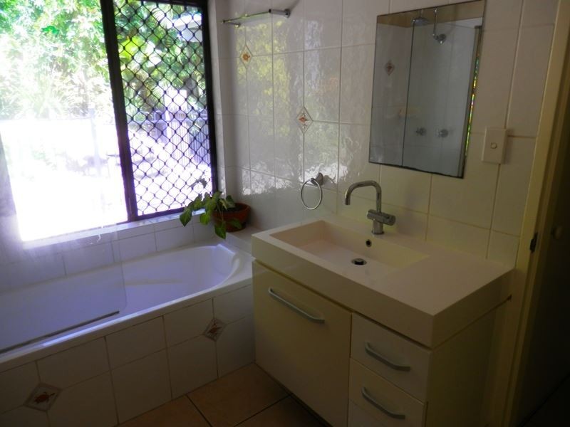 15 Moresby Street, Trinity Beach QLD 4879