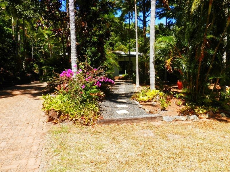 15 Moresby Street, Trinity Beach QLD 4879