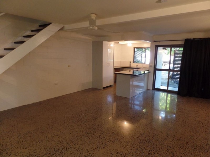 7/493 Varley Street, Yorkeys Knob QLD 4878