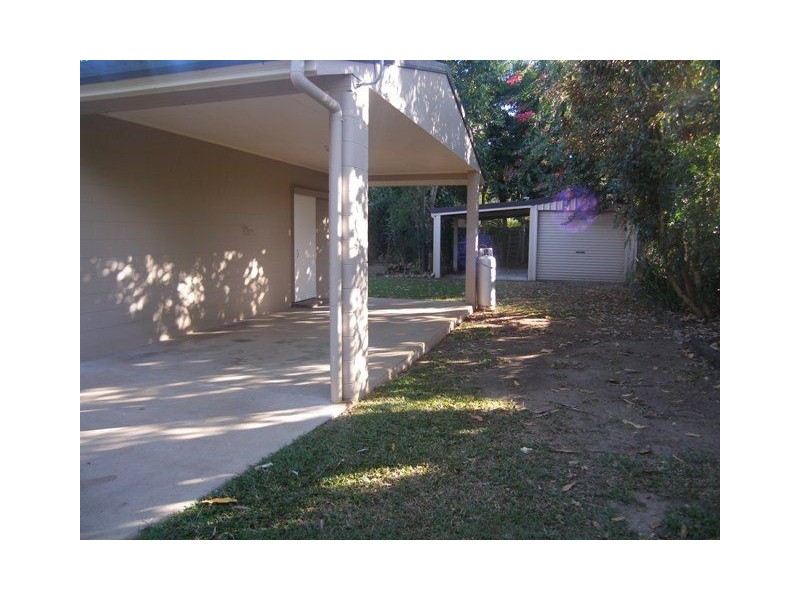 18 Cassava Street, Holloways Beach QLD 4878