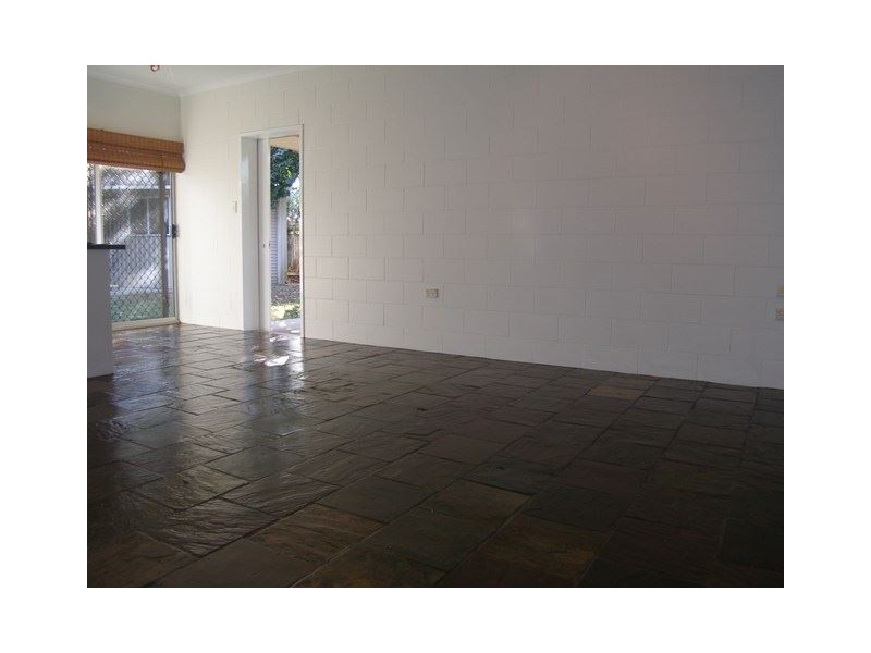 18 Cassava Street, Holloways Beach QLD 4878