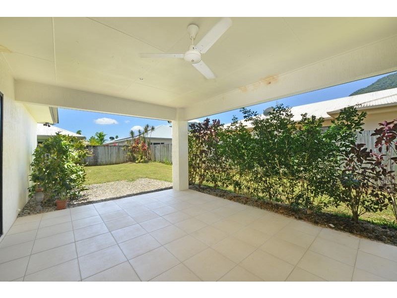 35 Huntley Crescent, Redlynch QLD 4870