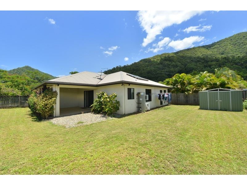 35 Huntley Crescent, Redlynch QLD 4870