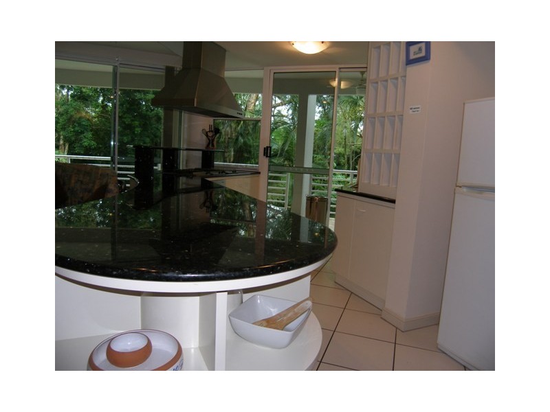 8/2 Deauville Close, Yorkeys Knob QLD 4878