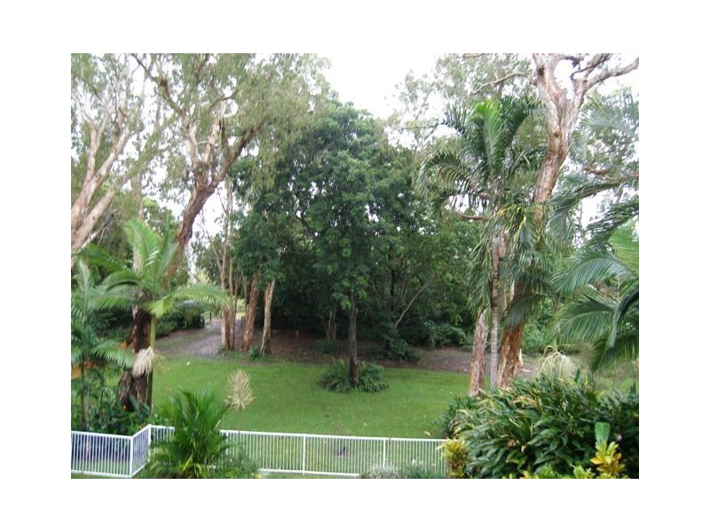 8/2 Deauville Close, Yorkeys Knob QLD 4878