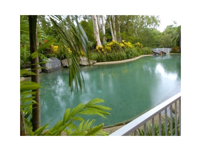 8/2 Deauville Close, Yorkeys Knob QLD 4878