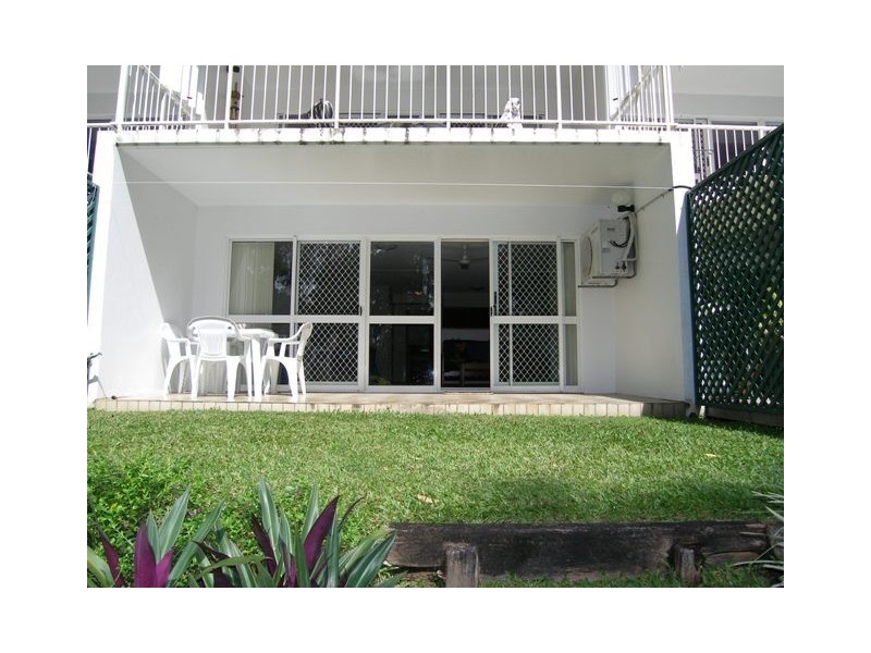 2/6 Deauville Close, Yorkeys Knob QLD 4878