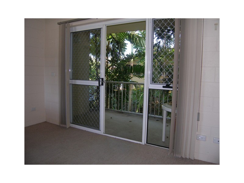 6/538 Varley Street, Yorkeys Knob QLD 4878