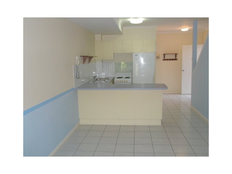 5/531 Varley Street, Yorkeys Knob QLD 4878
