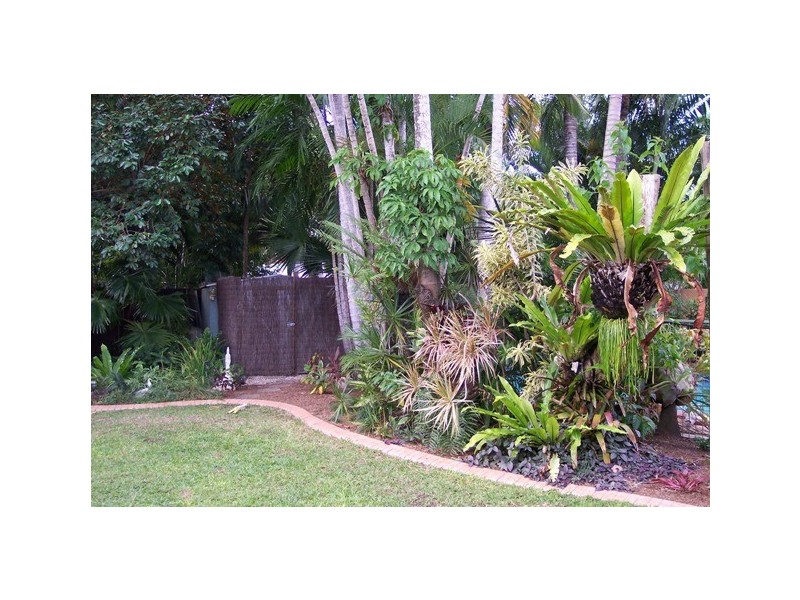 32 Derby Street, Yorkeys Knob QLD 4878
