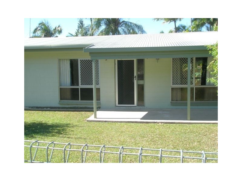 24 Cumberland Avenue, Smithfield QLD 4878