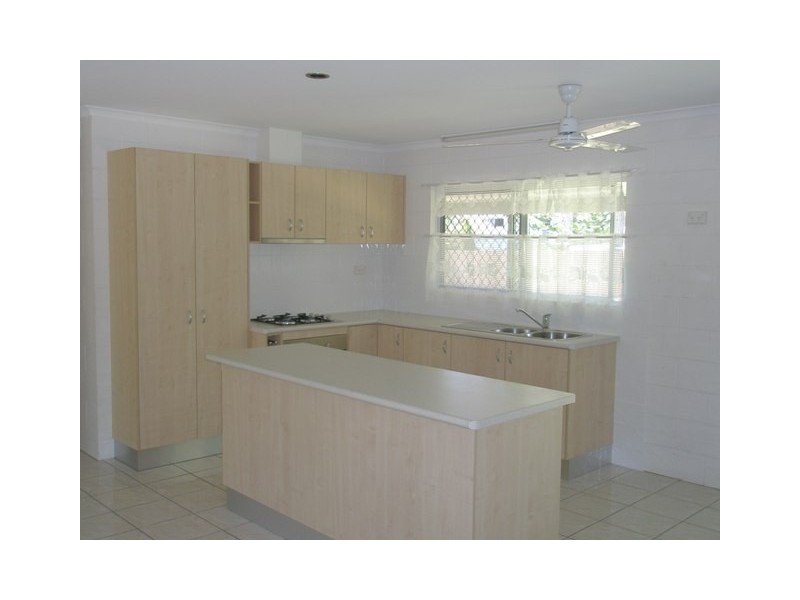 24 Cumberland Avenue, Smithfield QLD 4878