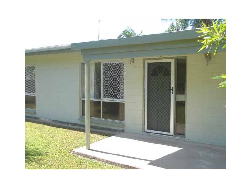 24 Cumberland Avenue, Smithfield QLD 4878