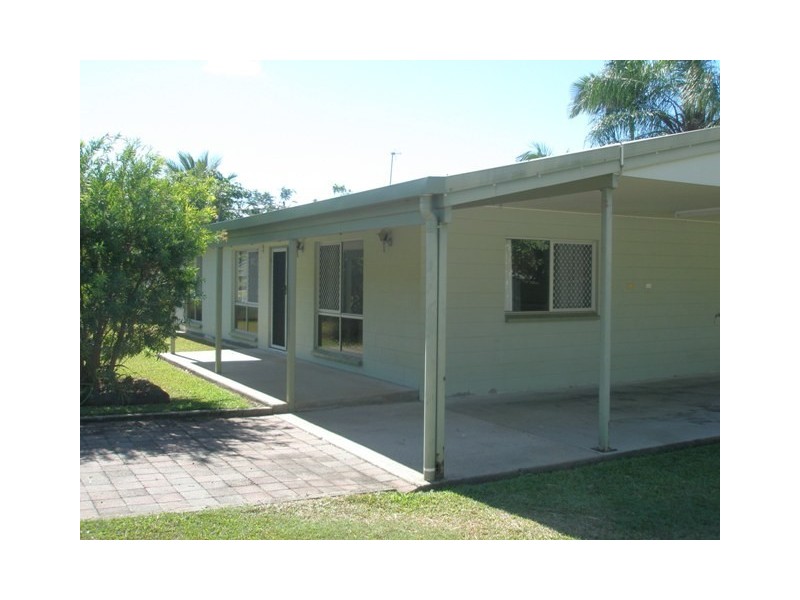 24 Cumberland Avenue, Smithfield QLD 4878
