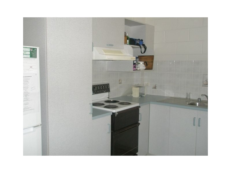 6/513 Varley Street, Yorkeys Knob QLD 4878