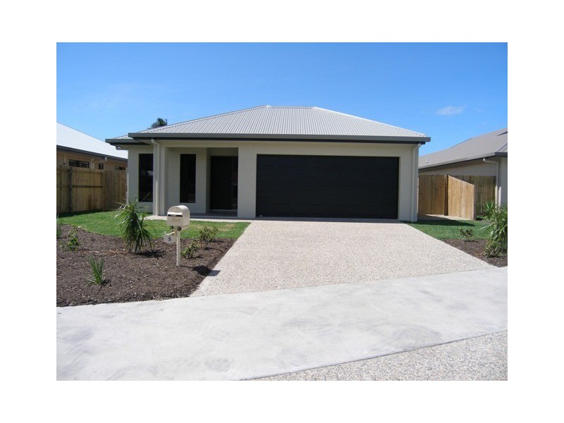 5 Seton Street, Trinity Park QLD 4879