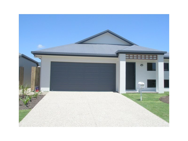 35 Norwood Crescent, Trinity Park QLD 4879