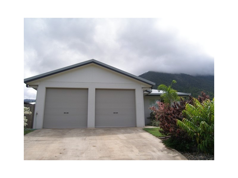 65 Jungara Road, Redlynch QLD 4870