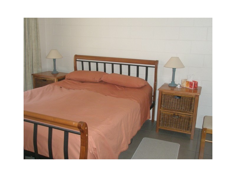 2/12 Boden Street, Yorkeys Knob QLD 4878