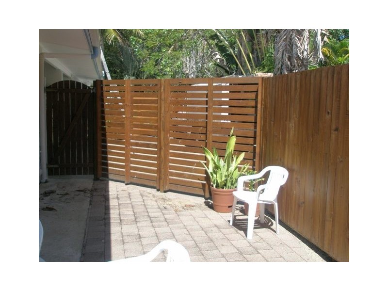 2/12 Boden Street, Yorkeys Knob QLD 4878