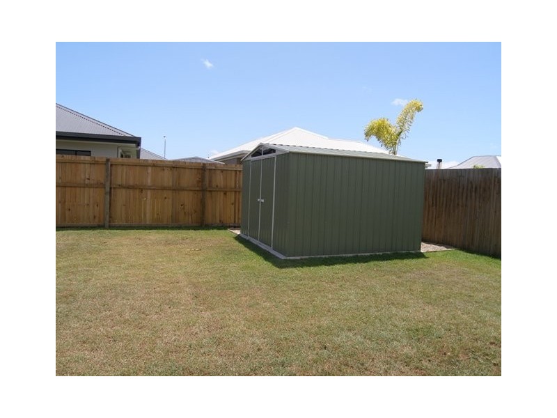 10 Imooya Place, Trinity Park QLD 4879