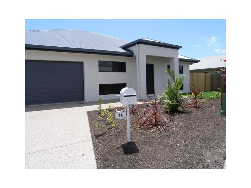 10 Imooya Place, Trinity Park QLD 4879