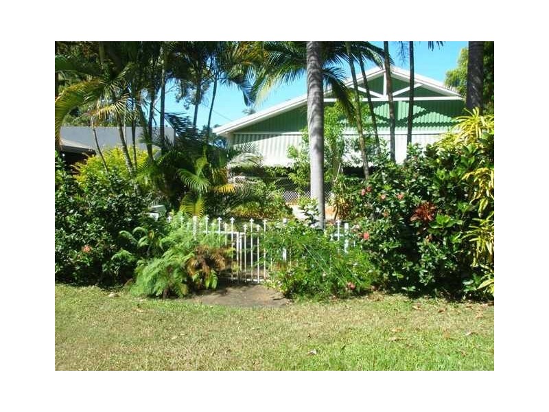 94 Cunningham Street, Yorkeys Knob QLD 4878