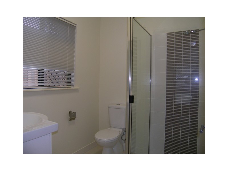 3 Chandra Close, Redlynch QLD 4870