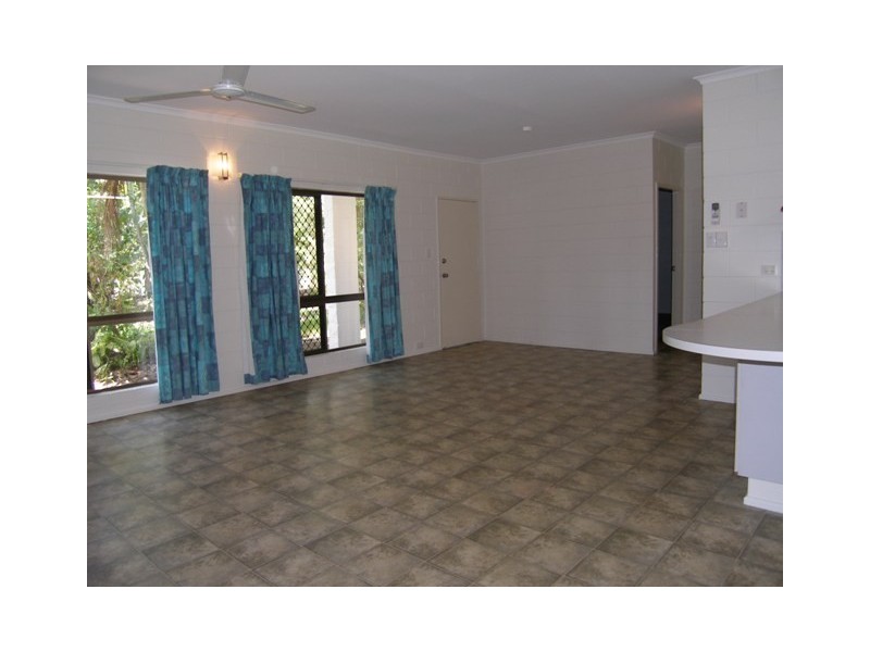 17 Longden Street, Brinsmead QLD 4870