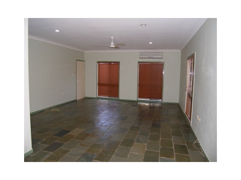 1/54 Cunningham Street, Yorkeys Knob QLD 4878